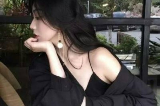 一天3大瓜！带着女儿偷腥、偷税漏税、滞留迪拜件件荒唐可笑